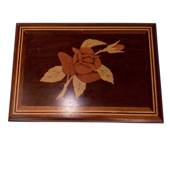 Vintage Wooden Jewelry Box With Faux Inlay Rose Design & Lock Keyhole Rectangula - Picture 3 of 9